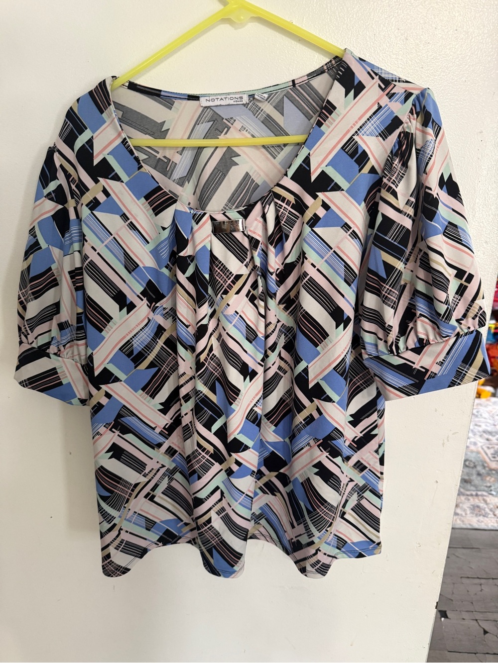 Notations Geometric Print Pleated Scoop Neck Top in Blue and Pink